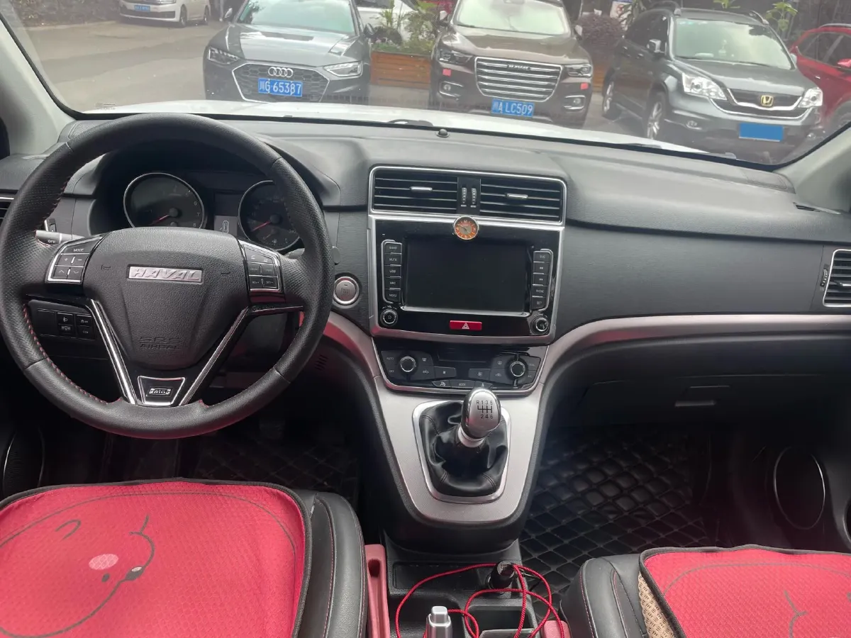 2019 Haval M6 1.5T 150HP L4 7DCT,autocango,china used car exporter,china ev exporter,chinese used car exporter,chinese used ev exporter