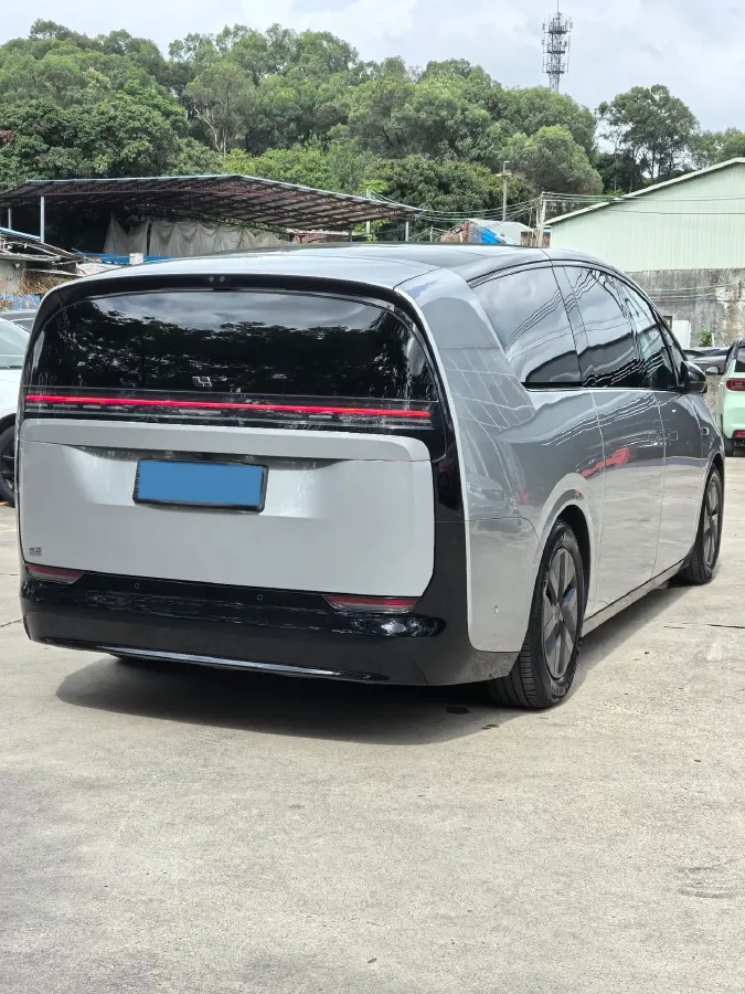 2024 Li MEGA BEV 102.7KWH,autocango,china used car exporter,china ev exporter,chinese used car exporter,chinese used ev exporter