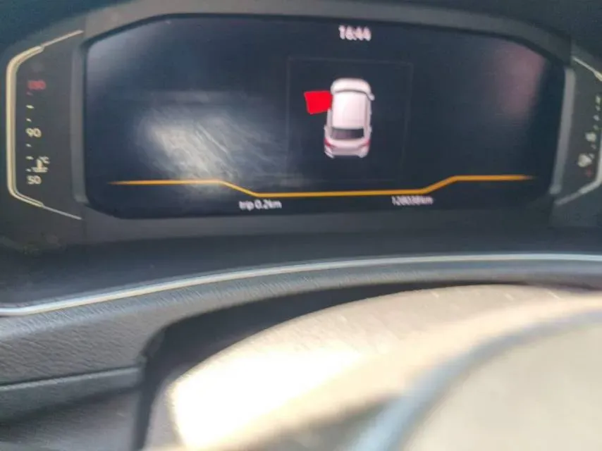 2021 Volkswagen T-Roc 1.4T 150HP L4 7DCT,autocango,china used car exporter,china ev exporter,chinese used car exporter,chinese used ev exporter