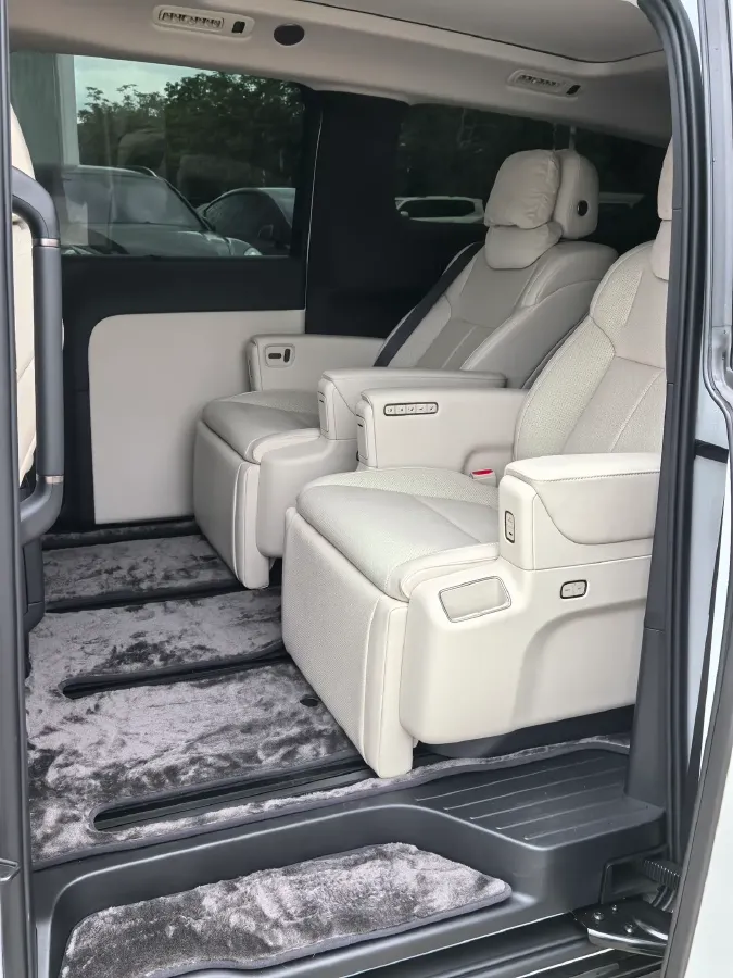 2025 Li MEGA BEV,autocango,china used car exporter,china ev exporter,chinese used car exporter,chinese used ev exporter