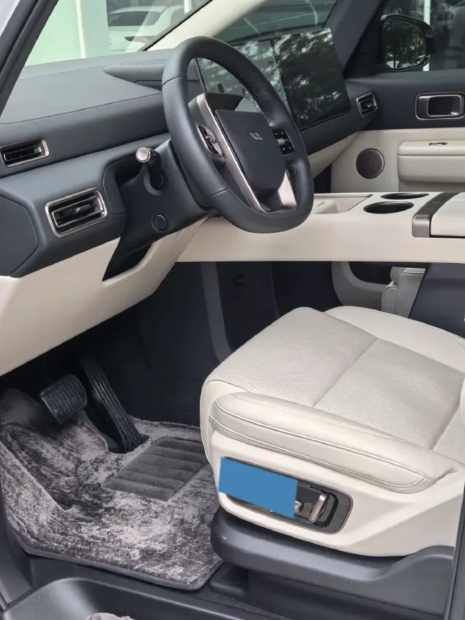 2025 Li MEGA BEV,autocango,china used car exporter,china ev exporter,chinese used car exporter,chinese used ev exporter