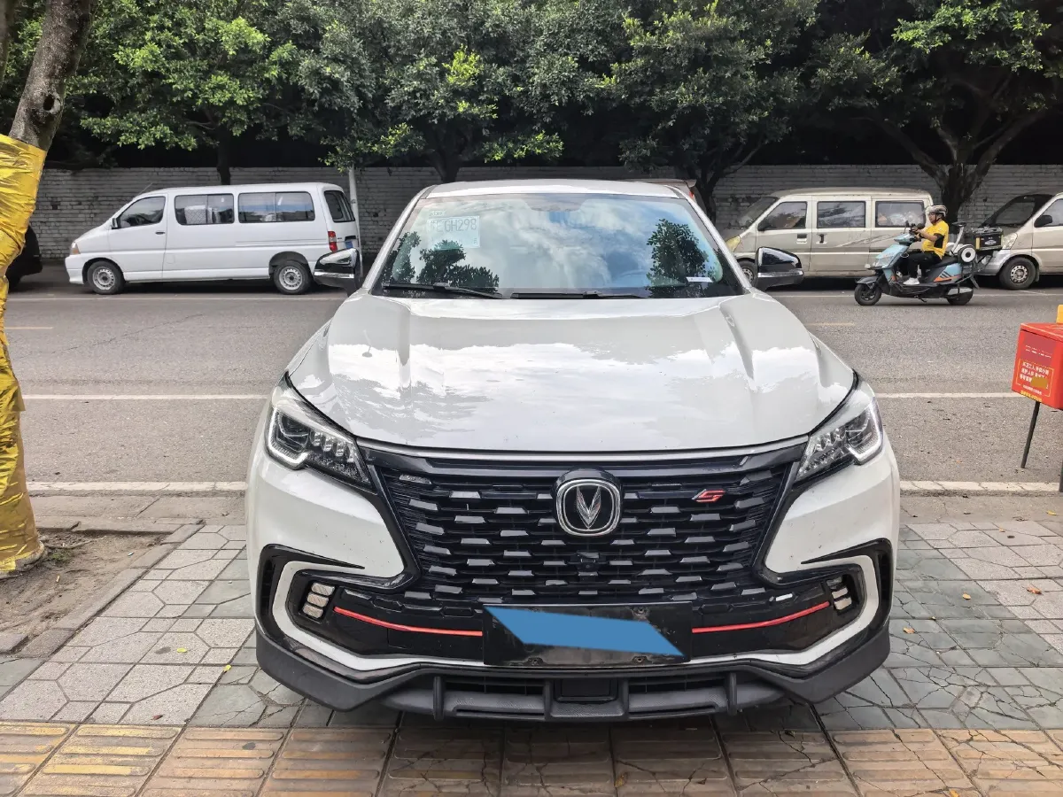 2021 ChangAn CS85 Coupe 1.5T 178HP L4 7DCT,autocango,china used car exporter,china ev exporter,chinese used car exporter,chinese used ev exporter
