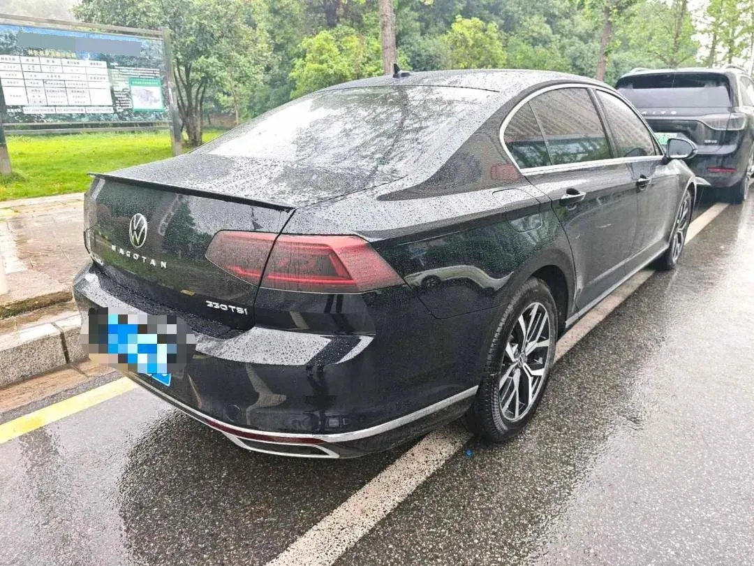 2020 Volkswagen Magotan 2.0T 186HP L4 7DCT,autocango,china used car exporter,china ev exporter,chinese used car exporter,chinese used ev exporter