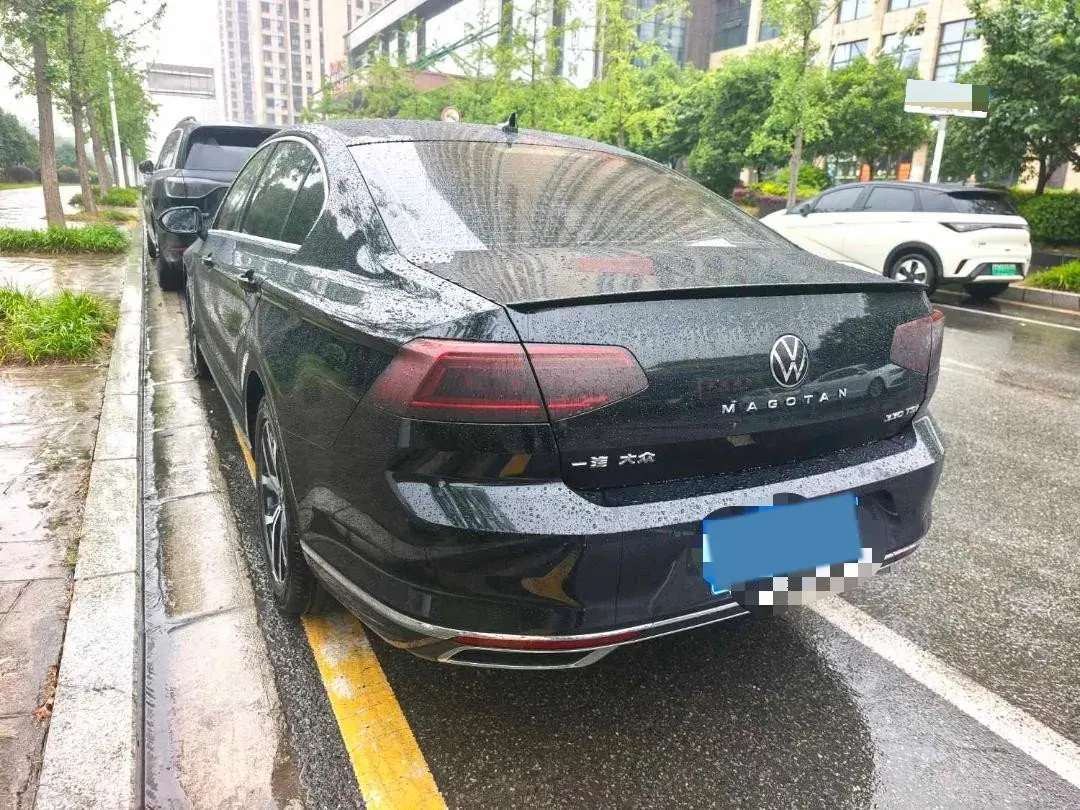 2020 Volkswagen Magotan 2.0T 186HP L4 7DCT,autocango,china used car exporter,china ev exporter,chinese used car exporter,chinese used ev exporter