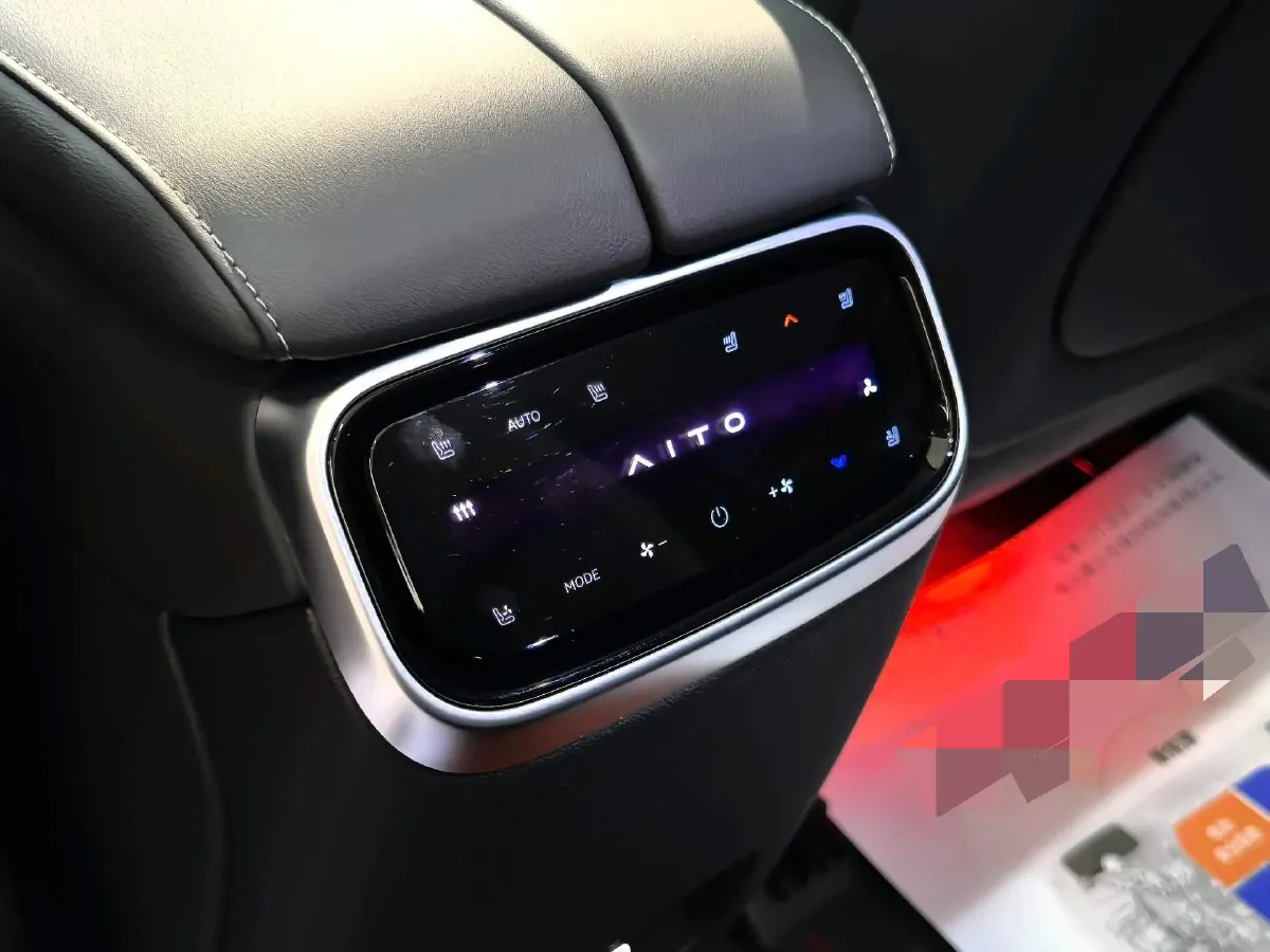 2024 AITO AITO M7 1.5T 152HP L4 REEV 40KWH,autocango,china used car exporter,china ev exporter,chinese used car exporter,chinese used ev exporter