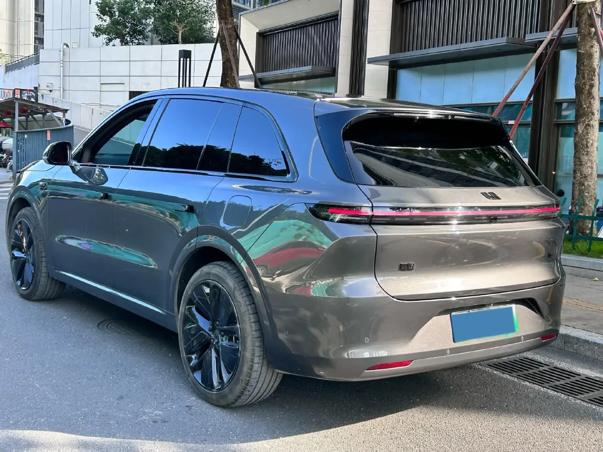 2024 Li L6 Range Extended 154HP L4 REEV 36.8KWH,autocango,china used car exporter,china ev exporter,chinese used car exporter,chinese used ev exporter