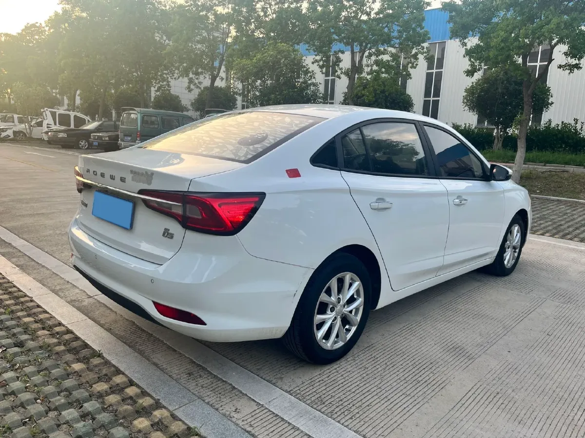 2019 Roewe i5 1.5L 120HP L4 CVT,autocango,china used car exporter,china ev exporter,chinese used car exporter,chinese used ev exporter