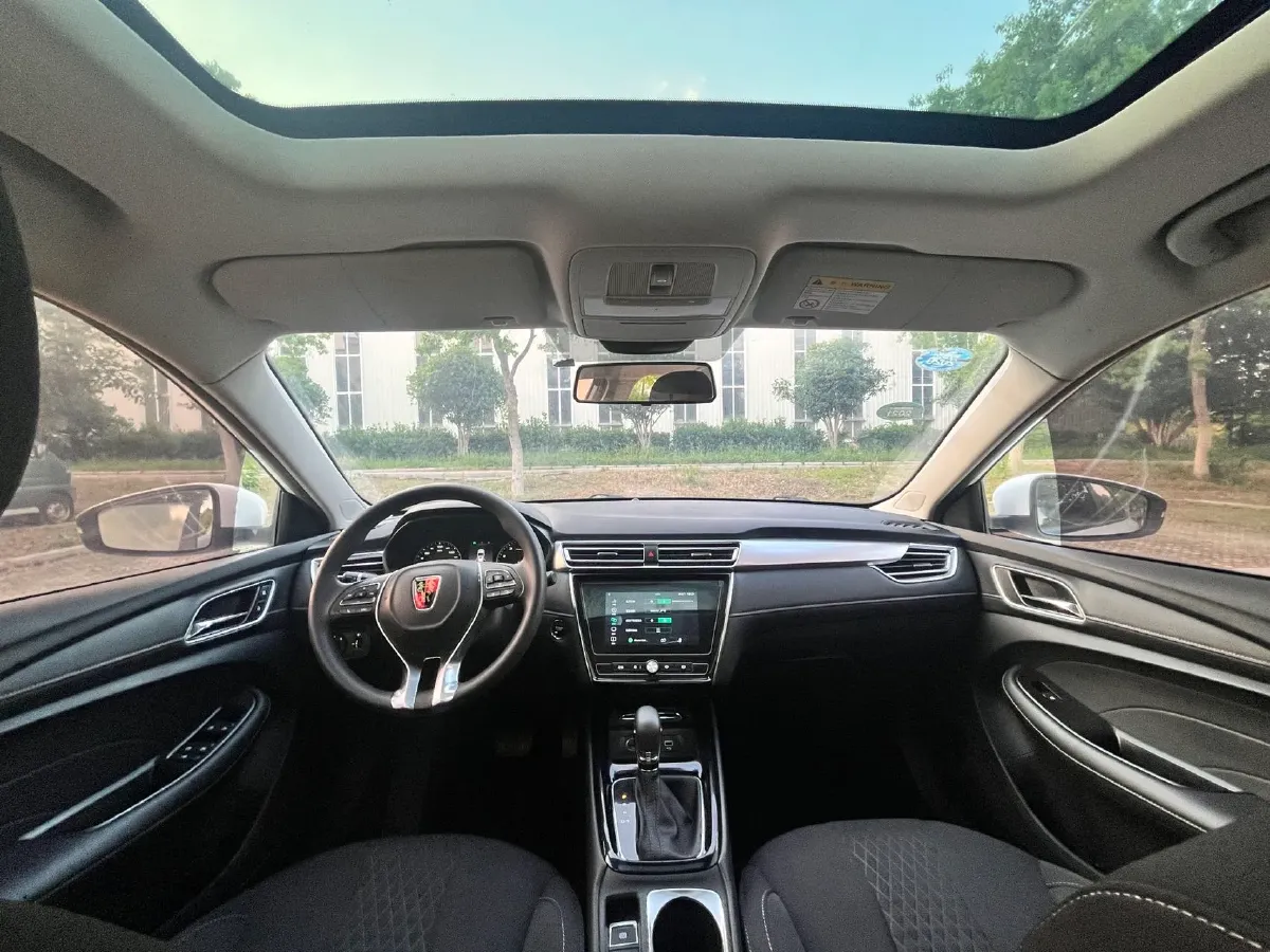 2019 Roewe i5 1.5L 120HP L4 CVT,autocango,china used car exporter,china ev exporter,chinese used car exporter,chinese used ev exporter