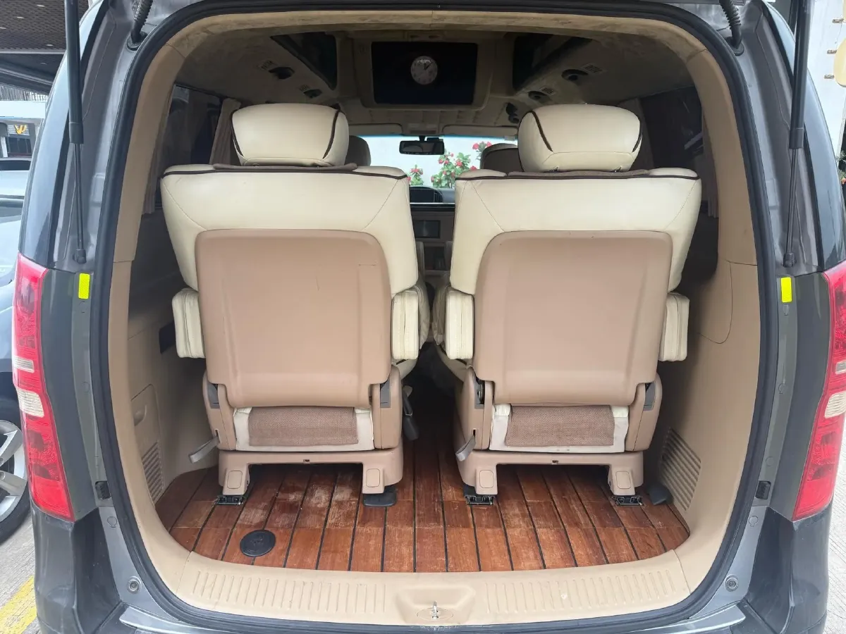 2011 Hyundai H-1 Wagon 2.4L 173HP L4 4AT,autocango,china used car exporter,china ev exporter,chinese used car exporter,chinese used ev exporter