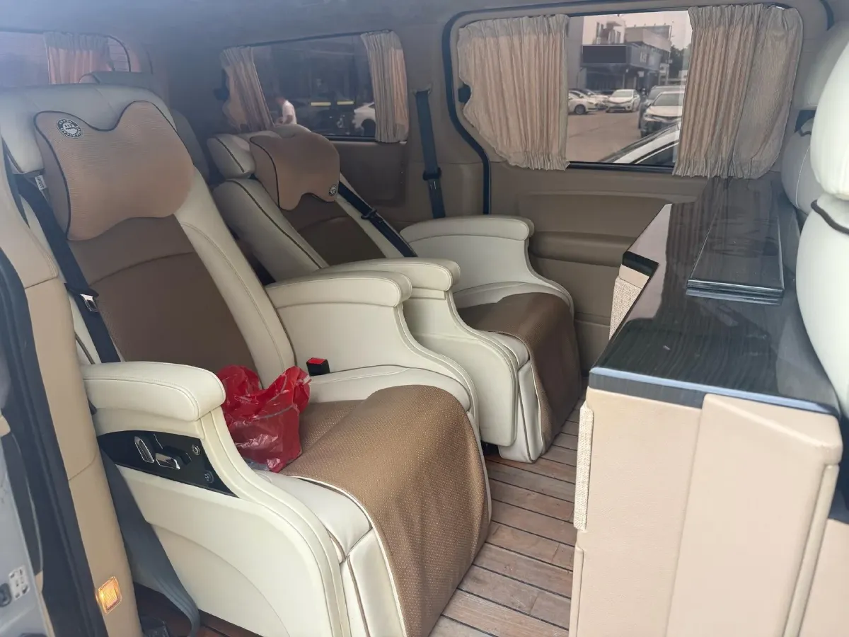 2011 Hyundai H-1 Wagon 2.4L 173HP L4 4AT,autocango,china used car exporter,china ev exporter,chinese used car exporter,chinese used ev exporter