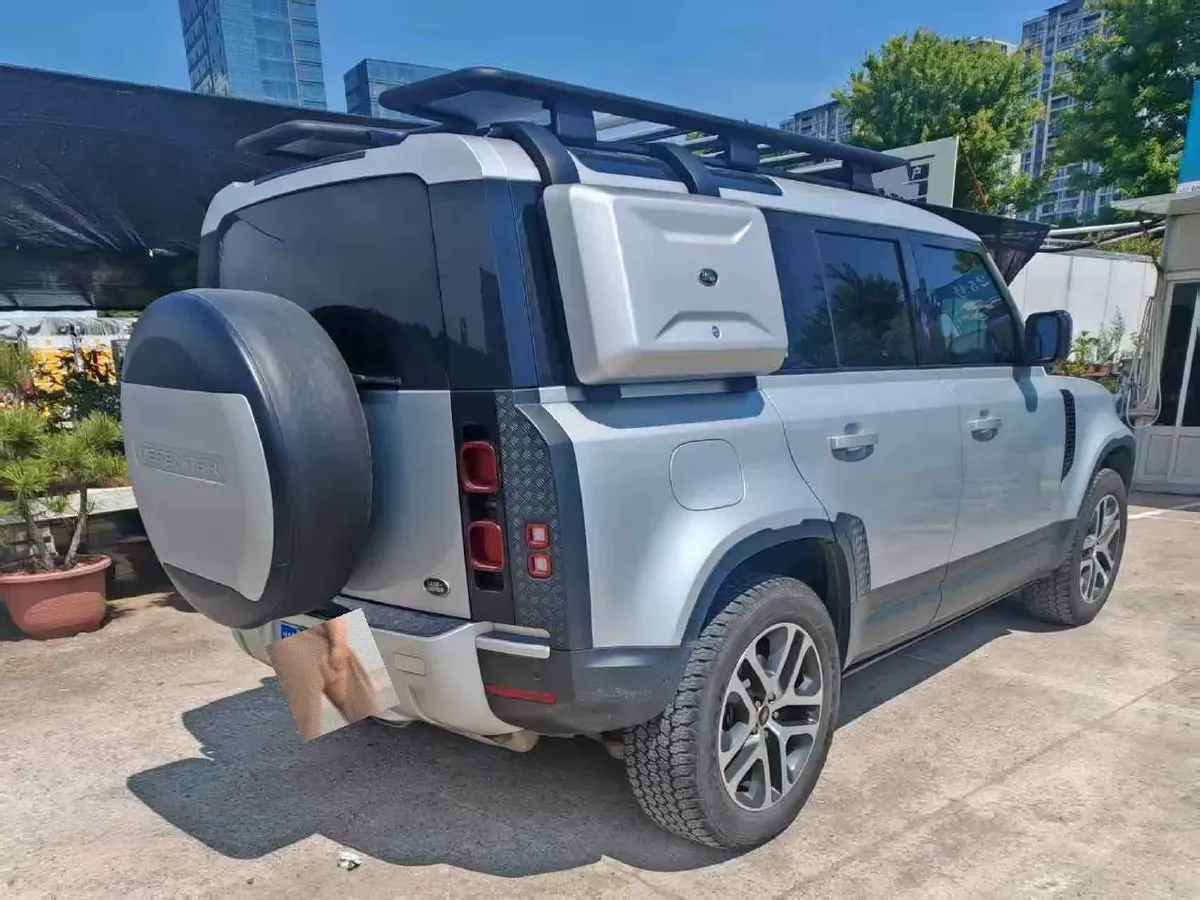 2021 Land Rover Defender 3.0T 400HP L6 8AT,autocango,china used car exporter,china ev exporter,chinese used car exporter,chinese used ev exporter