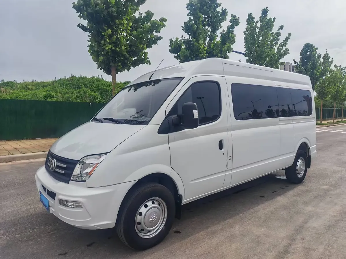 2021 MAXUS XinTu V80 2.0T 127HP L4 6MT,autocango,china used car exporter,china ev exporter,chinese used car exporter,chinese used ev exporter