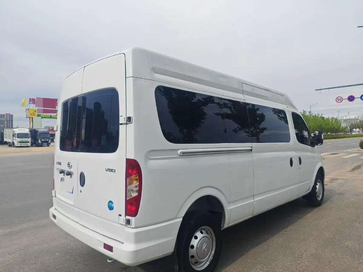 2021 MAXUS XinTu V80 2.0T 127HP L4 6MT,autocango,china used car exporter,china ev exporter,chinese used car exporter,chinese used ev exporter