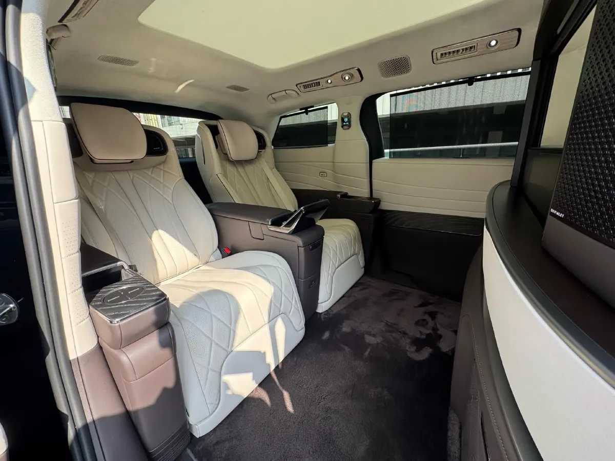 2024 Denza D9 1.5T 139HP L4 E-CVT PHEV 40KWH,autocango,china used car exporter,china ev exporter,chinese used car exporter,chinese used ev exporter