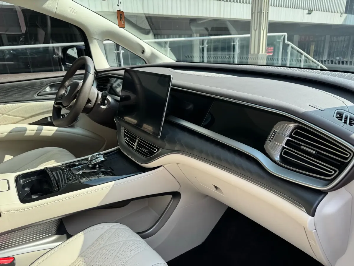 2024 Denza D9 1.5T 139HP L4 E-CVT PHEV 40KWH,autocango,china used car exporter,china ev exporter,chinese used car exporter,chinese used ev exporter