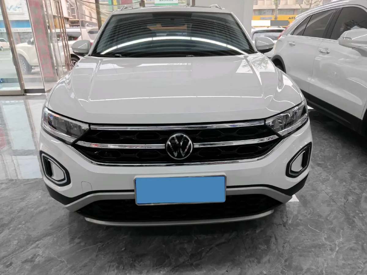 2024 Volkswagen T-Roc 1.4T 150HP L4 7DCT,autocango,china used car exporter,china ev exporter,chinese used car exporter,chinese used ev exporter