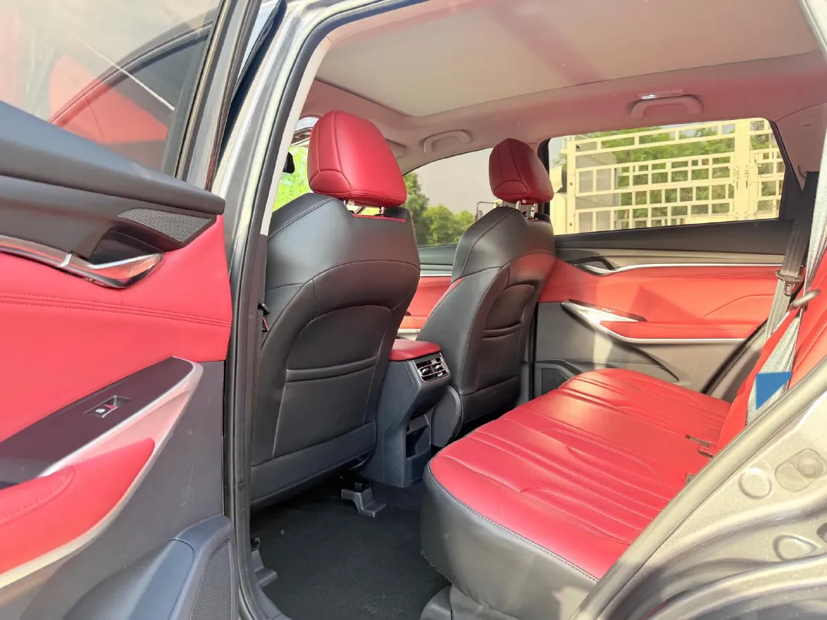 2021 ChangAn CS75 Plus 1.5T 178HP L4 6AT,autocango,china used car exporter,china ev exporter,chinese used car exporter,chinese used ev exporter