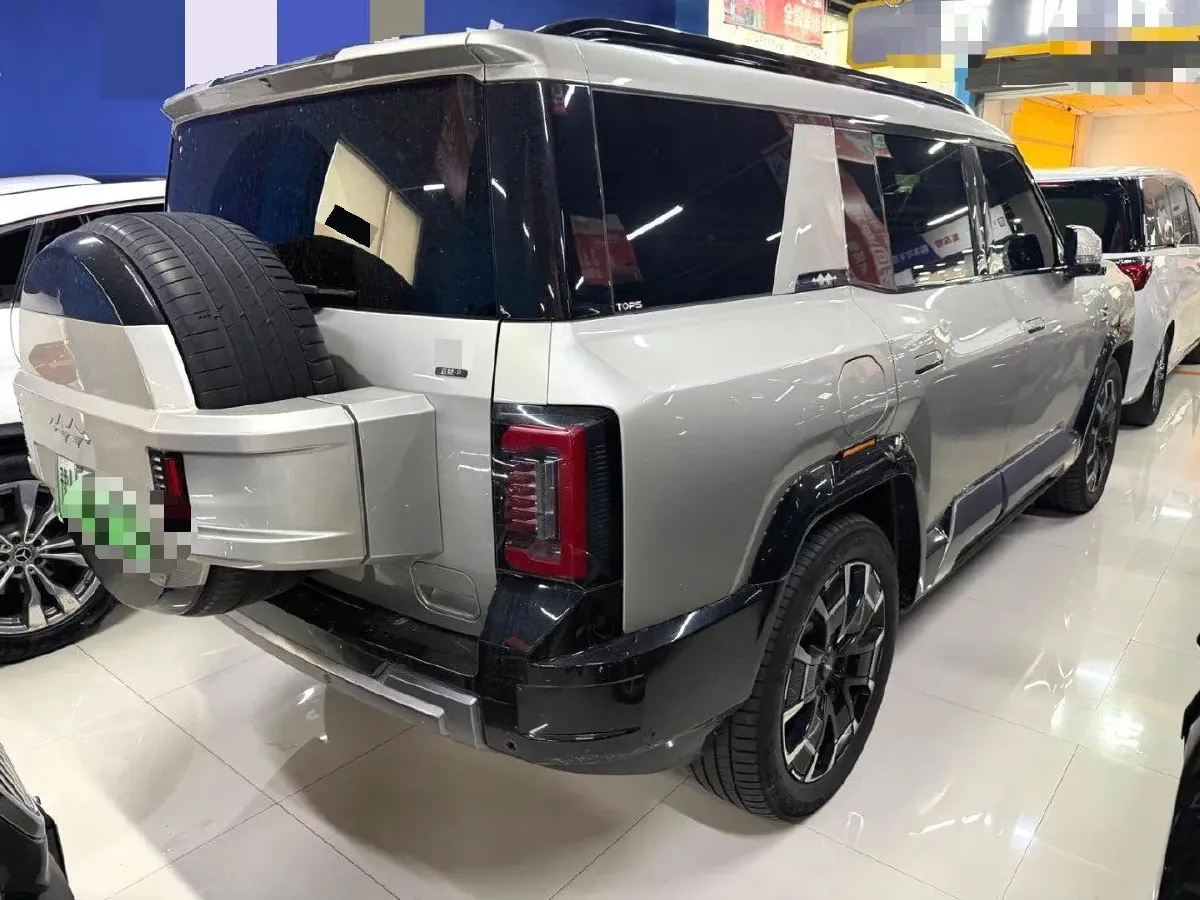 2025 FangChengBao Bao 8 2.0T 245HP L4 E-CVT PHEV 36.8KWH,autocango,china used car exporter,china ev exporter,chinese used car exporter,chinese used ev exporter