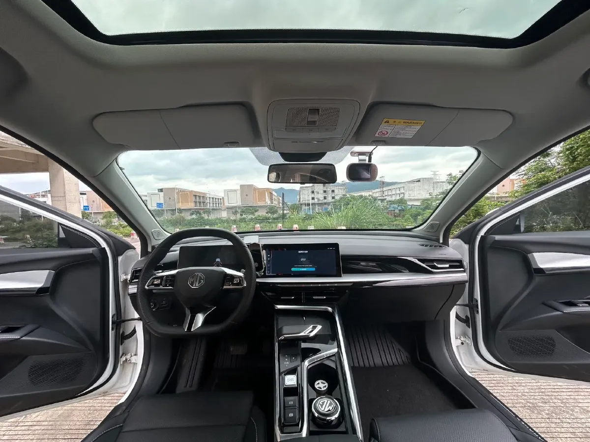 2022 MG 5 Scorpio 1.5T 181HP L4 7DCT,autocango,china used car exporter,china ev exporter,chinese used car exporter,chinese used ev exporter