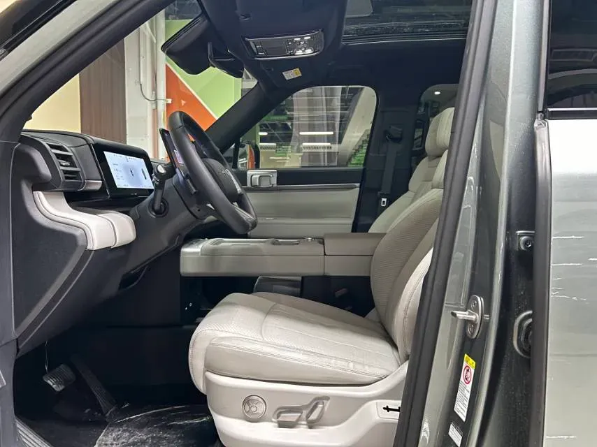 2025 FangChengBao Tai 7 1.5T 156HP L4 E-CVT PHEV,autocango,china used car exporter,china ev exporter,chinese used car exporter,chinese used ev exporter
