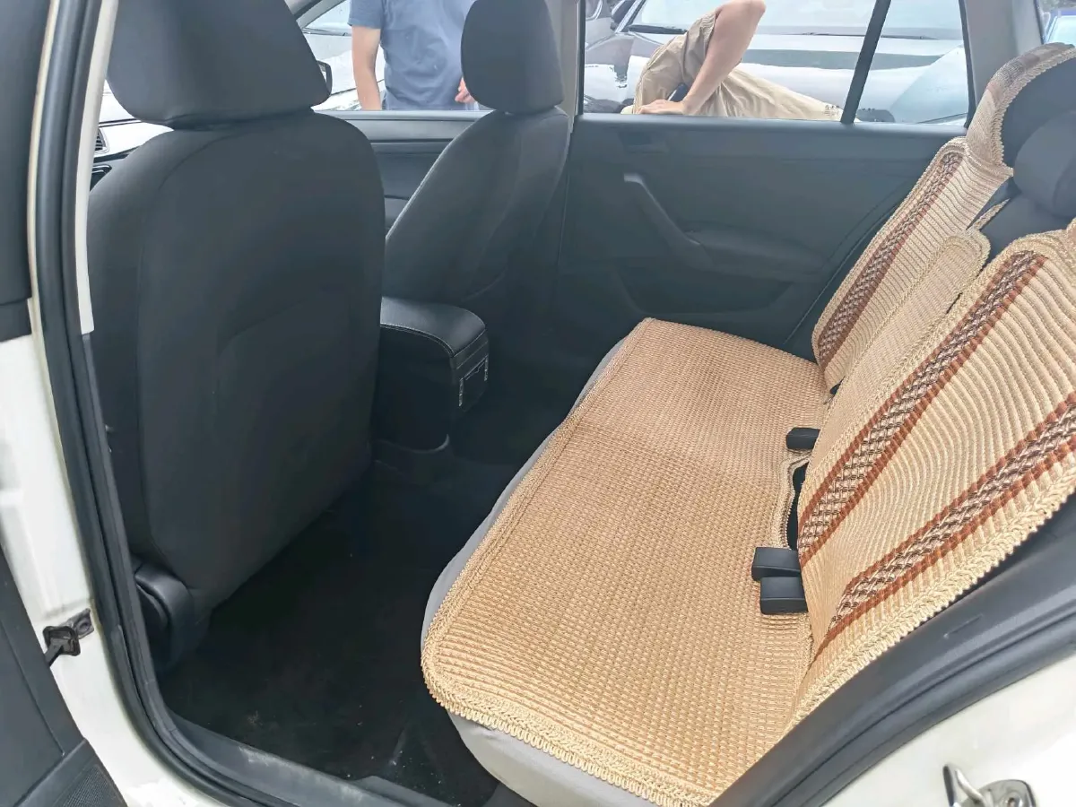 2020 Skoda Rapid Spaceback 1.5L 112HP L4 6AT,autocango,china used car exporter,china ev exporter,chinese used car exporter,chinese used ev exporter