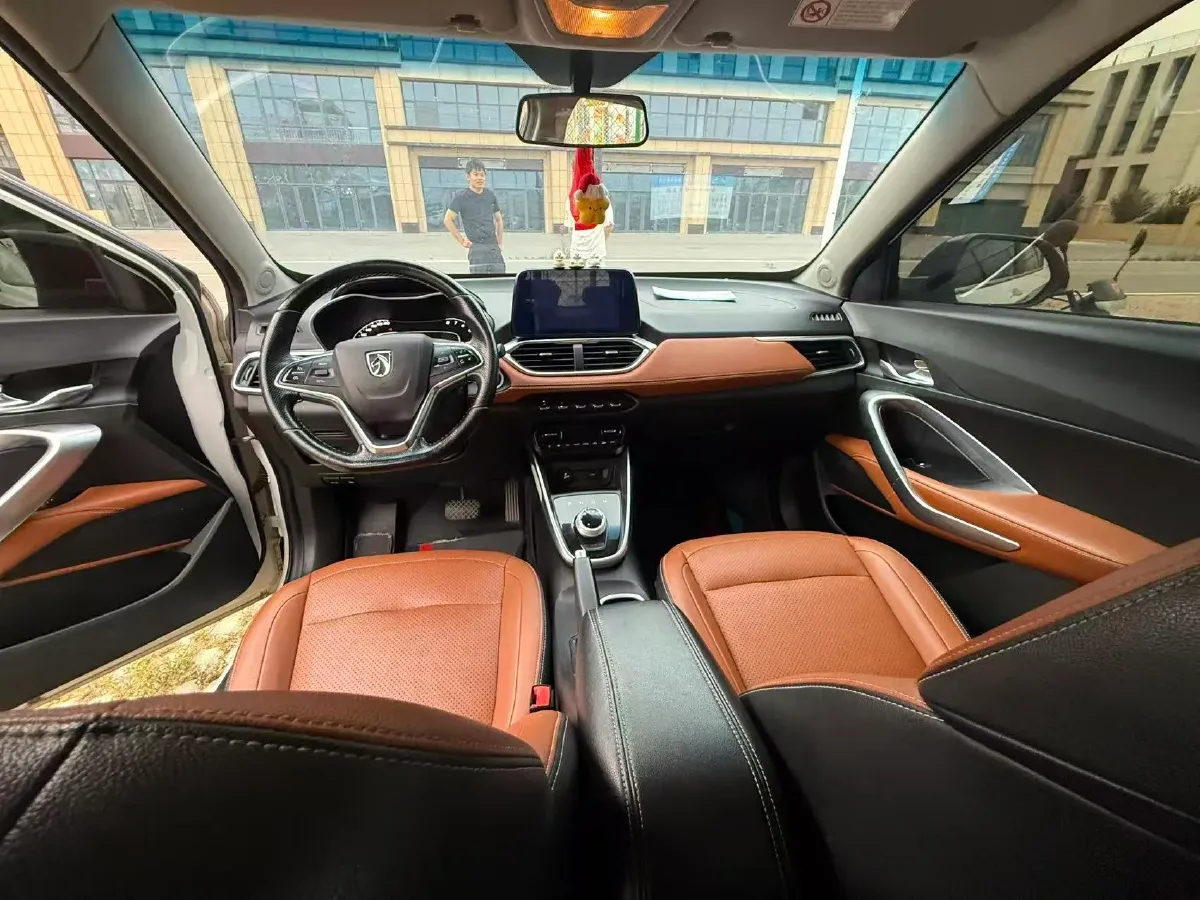 2018 KaiYi E3 1.6L 110HP L4 5MT,autocango,china used car exporter,china ev exporter,chinese used car exporter,chinese used ev exporter