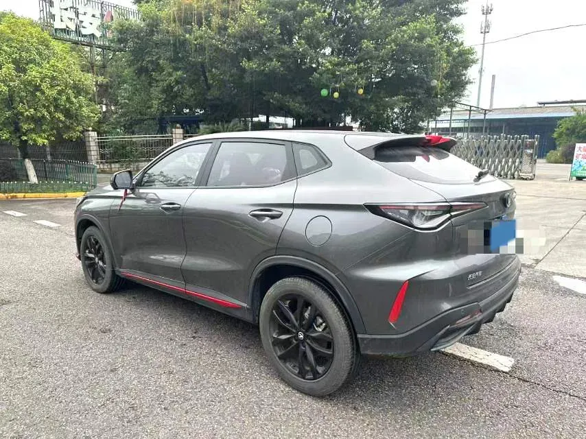 2024 ChangAn X5 PLUS 1.5T 188HP L4 7DCT,autocango,china used car exporter,china ev exporter,chinese used car exporter,chinese used ev exporter