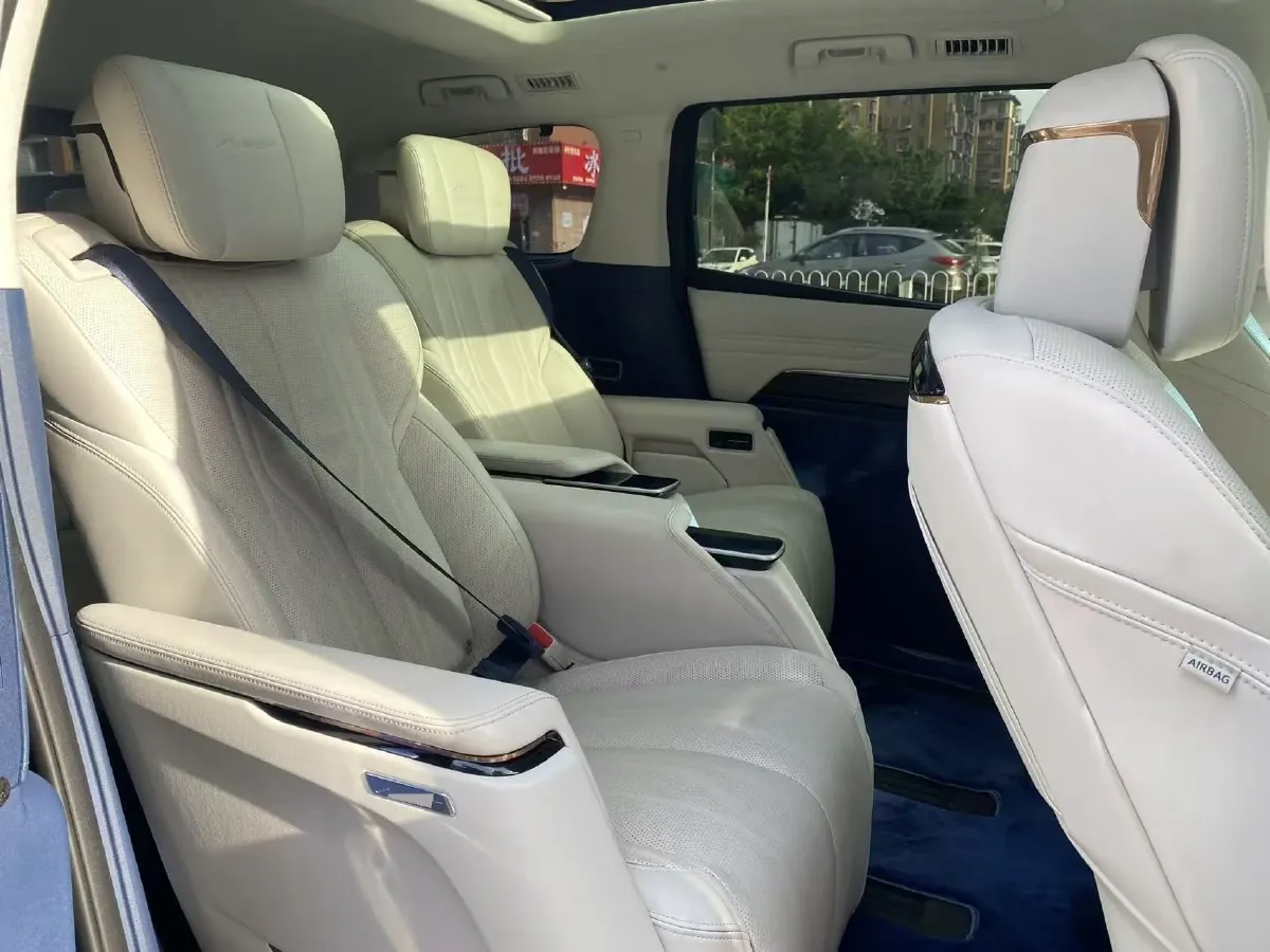 2023 Buick Century 2.0T 237HP L4 9AT,autocango,china used car exporter,china ev exporter,chinese used car exporter,chinese used ev exporter