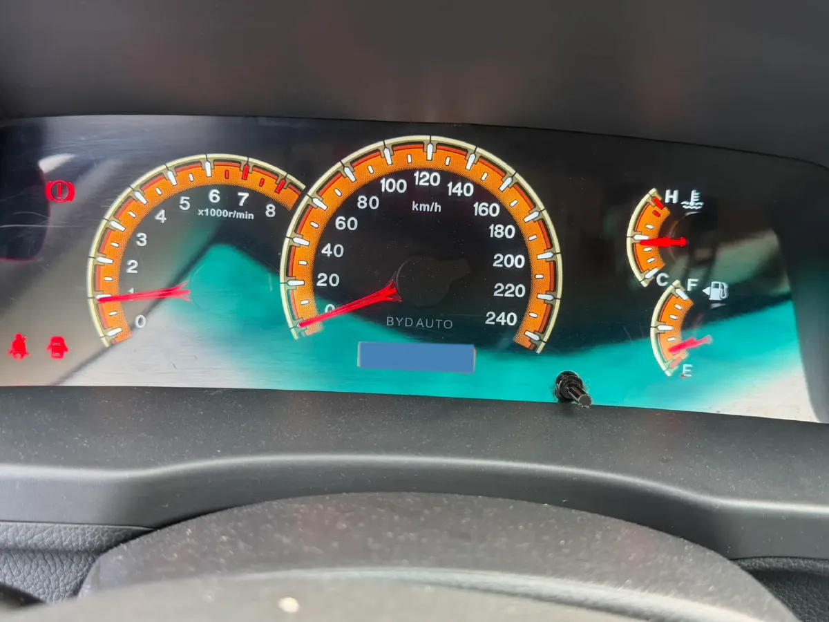 2015 BYD F3 1.5L 109HP L4 5MT,autocango,china used car exporter,china ev exporter,chinese used car exporter,chinese used ev exporter