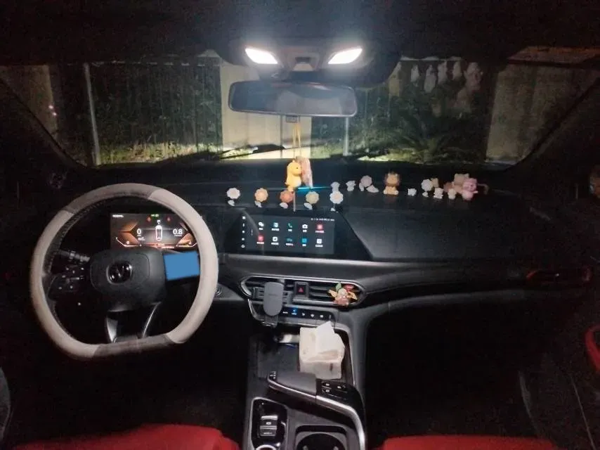2020 ChangAn UNI-T 1.5T 180HP L4 7DCT,autocango,china used car exporter,china ev exporter,chinese used car exporter,chinese used ev exporter