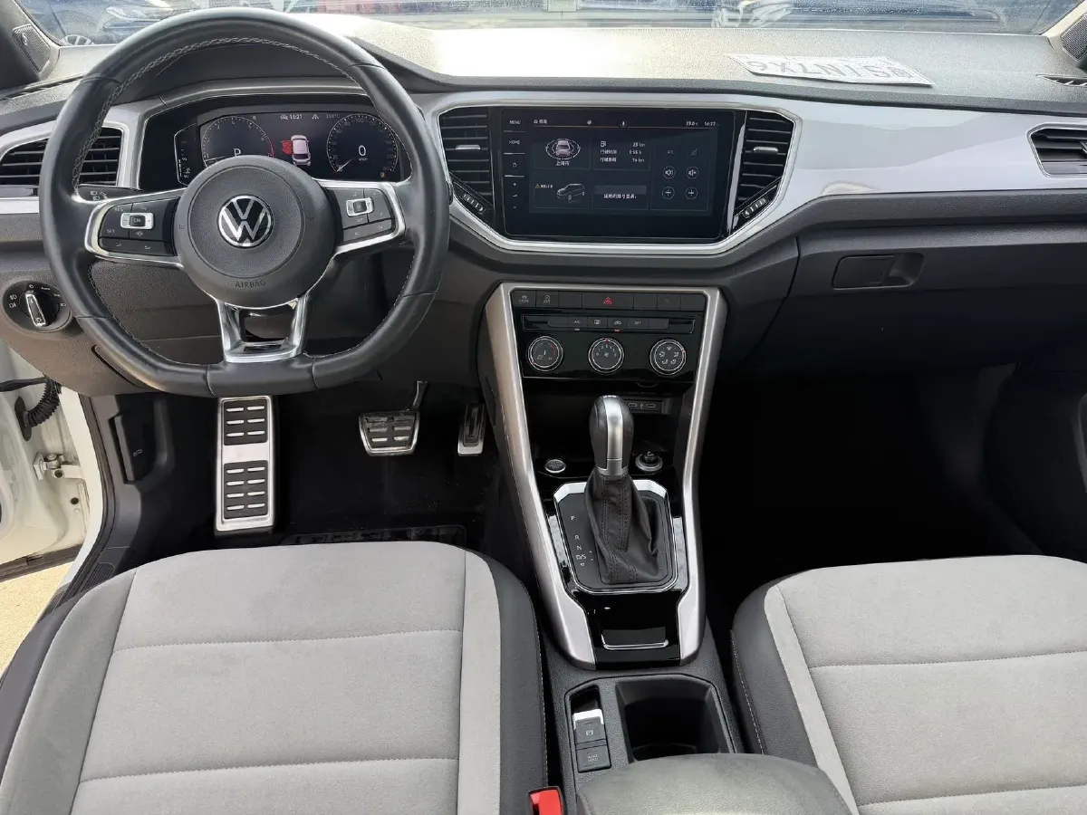2021 Volkswagen T-Roc 1.4T 150HP L4 7DCT,autocango,china used car exporter,china ev exporter,chinese used car exporter,chinese used ev exporter