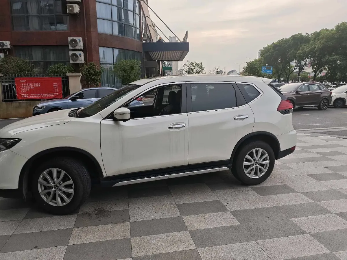 2020 Nissan X-Trail 2.0L 154HP L4 CVT,autocango,china used car exporter,china ev exporter,chinese used car exporter,chinese used ev exporter