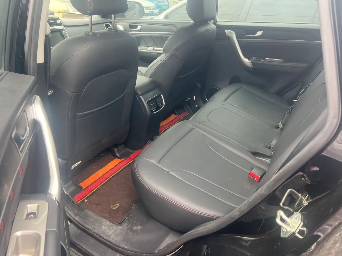 2019 Haval M6 1.5T 150HP L4 7DCT,autocango,china used car exporter,china ev exporter,chinese used car exporter,chinese used ev exporter