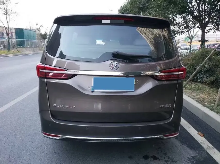 2022 Buick GL8 2.0T 237HP L4 9AT,autocango,china used car exporter,china ev exporter,chinese used car exporter,chinese used ev exporter