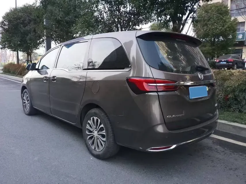2022 Buick GL8 2.0T 237HP L4 9AT,autocango,china used car exporter,china ev exporter,chinese used car exporter,chinese used ev exporter