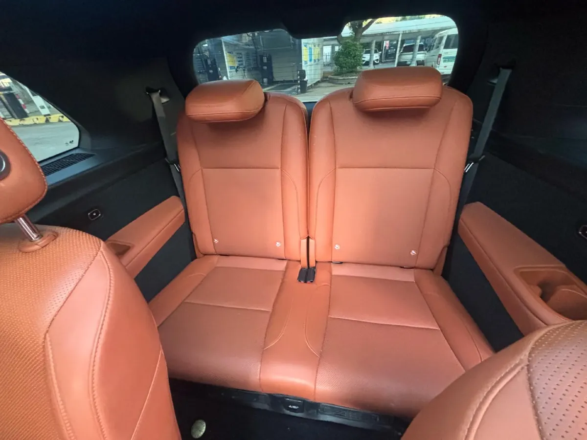 2023 Li L8 Range Extended 154HP REEV 40.9KWH,autocango,china used car exporter,china ev exporter,chinese used car exporter,chinese used ev exporter