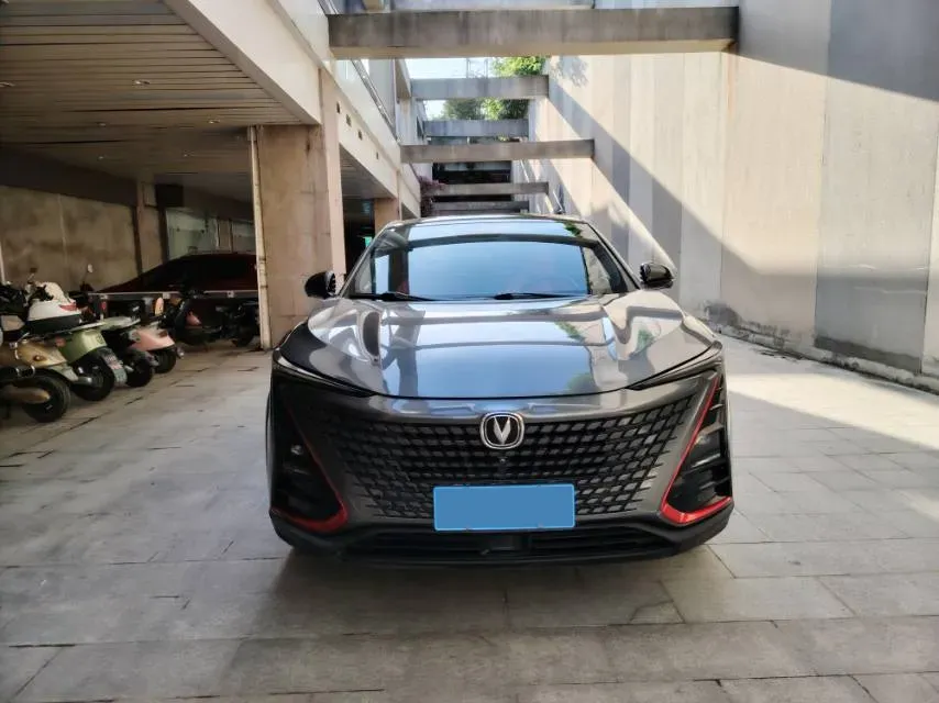 2021 ChangAn UNI-T 1.5T 180HP L4 7DCT,autocango,china used car exporter,china ev exporter,chinese used car exporter,chinese used ev exporter