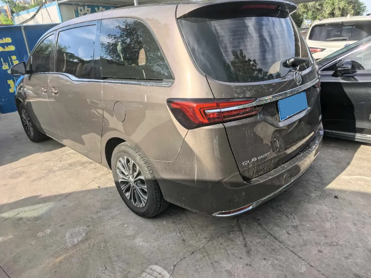 2021 Buick GL8 2.0T 237HP L4 9AT,autocango,china used car exporter,china ev exporter,chinese used car exporter,chinese used ev exporter