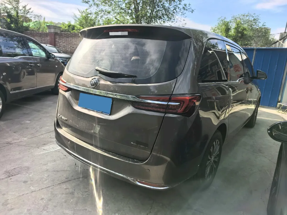 2021 Buick GL8 2.0T 237HP L4 9AT,autocango,china used car exporter,china ev exporter,chinese used car exporter,chinese used ev exporter