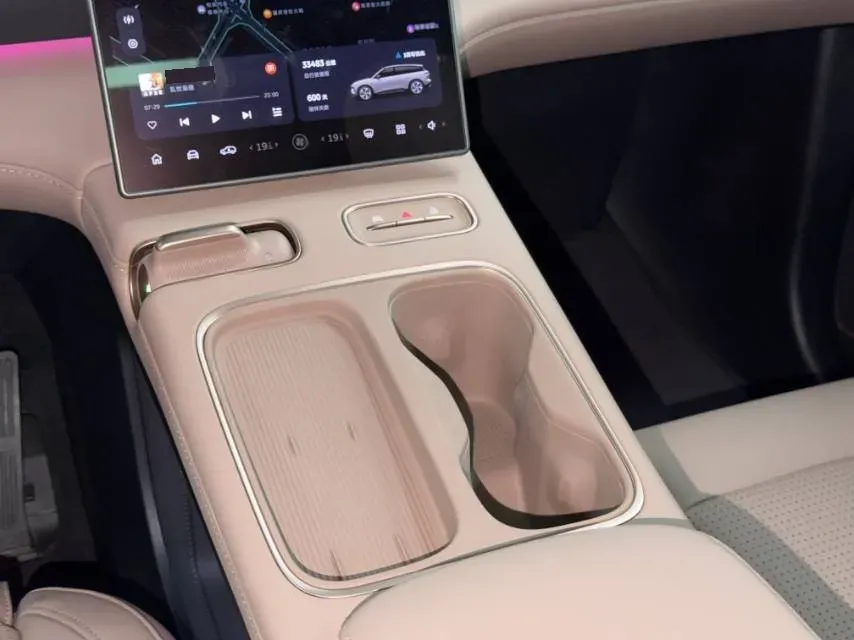 2024 NIO ES6 BEV 75KWH,autocango,china used car exporter,china ev exporter,chinese used car exporter,chinese used ev exporter