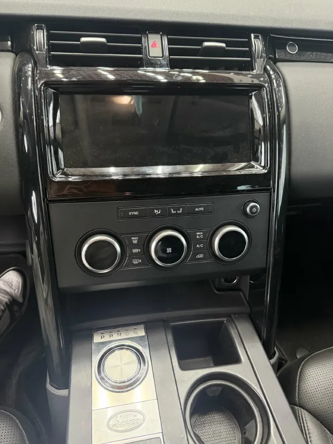 2017 Land Rover Discovery 3.0T 340HP V6 8AT,autocango,china used car exporter,china ev exporter,chinese used car exporter,chinese used ev exporter