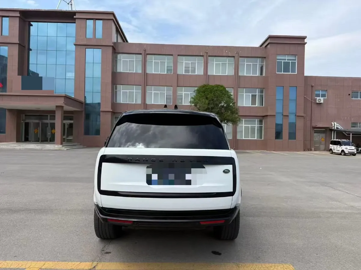 2024 Land Rover Range Rover 3.0T 400HP L6 8AT,autocango,china used car exporter,china ev exporter,chinese used car exporter,chinese used ev exporter