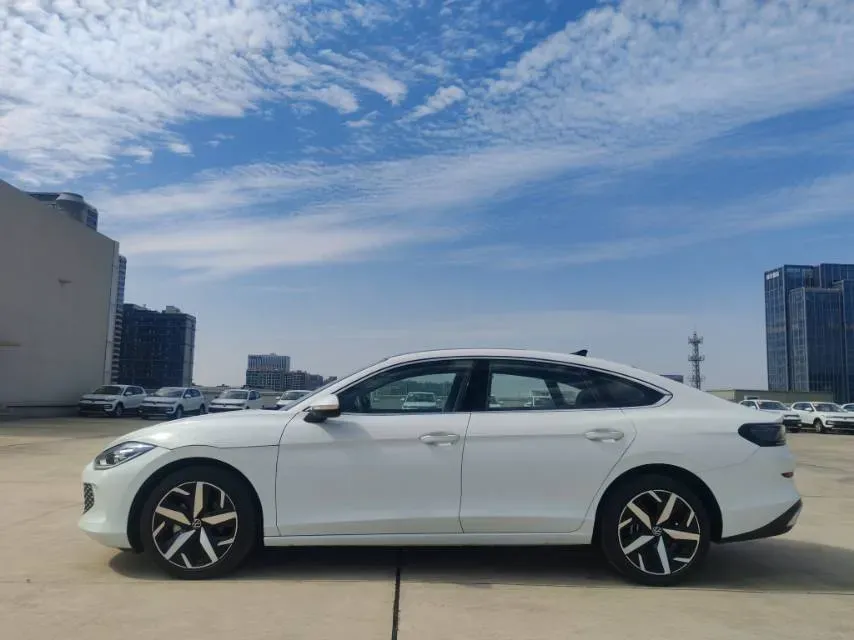 2024 Volkswagen Lamando 1.4T 150HP L4 7DCT,autocango,china used car exporter,china ev exporter,chinese used car exporter,chinese used ev exporter