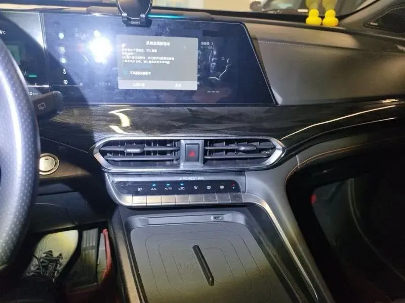 2021 ChangAn UNI-T 1.5T 180HP L4 7DCT,autocango,china used car exporter,china ev exporter,chinese used car exporter,chinese used ev exporter