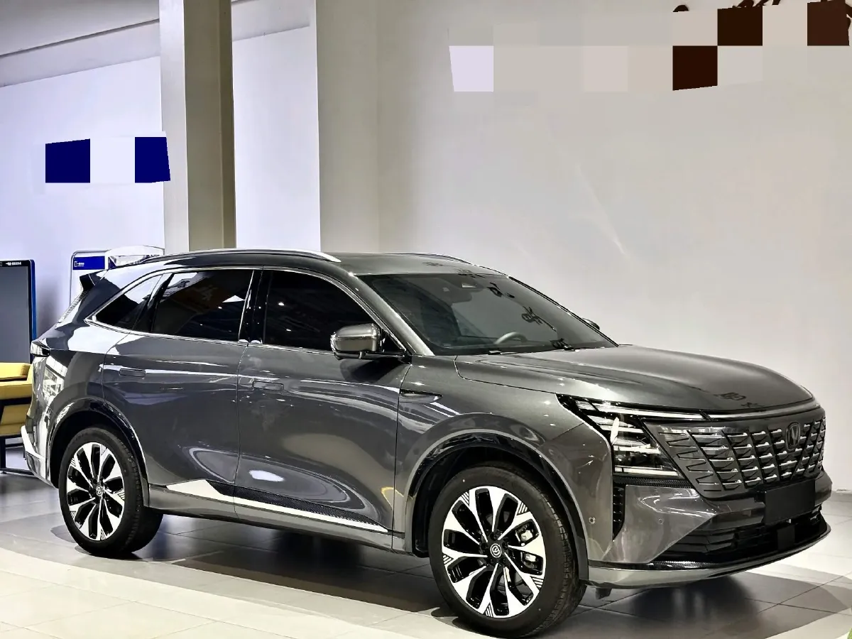 2025 ChangAn CS75 Plus 2.0T 233HP L4 8AT,autocango,china used car exporter,china ev exporter,chinese used car exporter,chinese used ev exporter