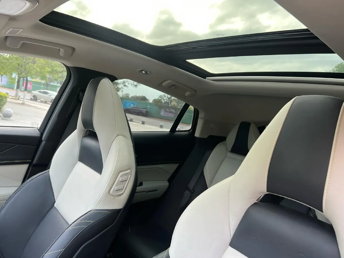 2020 LYNK&CO 05 2.0T 254HP L4 8AT,autocango,china used car exporter,china ev exporter,chinese used car exporter,chinese used ev exporter