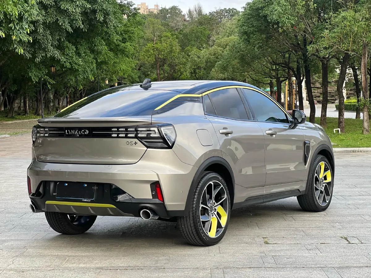 2020 LYNK&CO 05 2.0T 254HP L4 8AT,autocango,china used car exporter,china ev exporter,chinese used car exporter,chinese used ev exporter