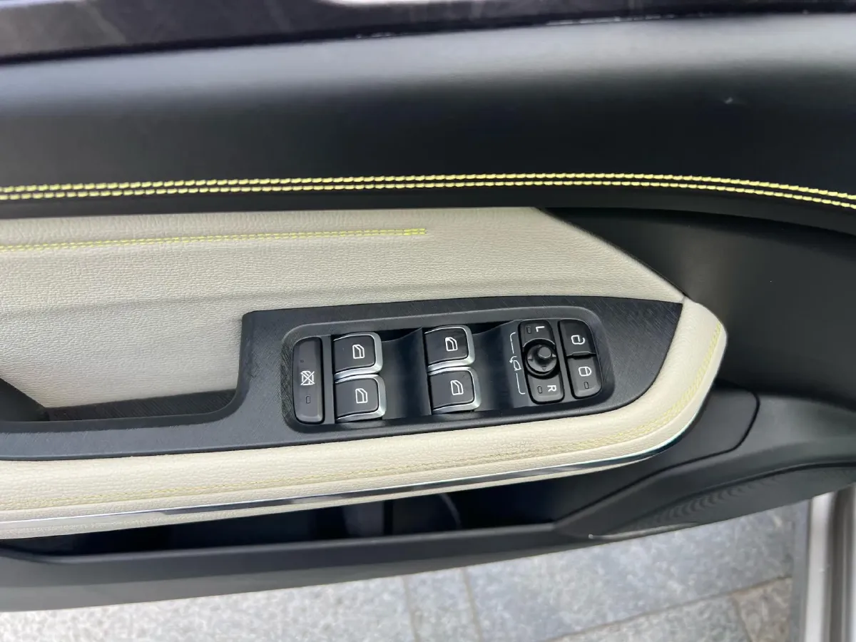 2020 LYNK&CO 05 2.0T 254HP L4 8AT,autocango,china used car exporter,china ev exporter,chinese used car exporter,chinese used ev exporter