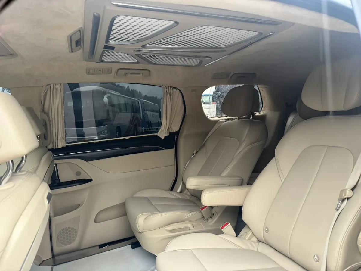 2022 Buick GL8 2.0T 237HP L4 9AT,autocango,china used car exporter,china ev exporter,chinese used car exporter,chinese used ev exporter