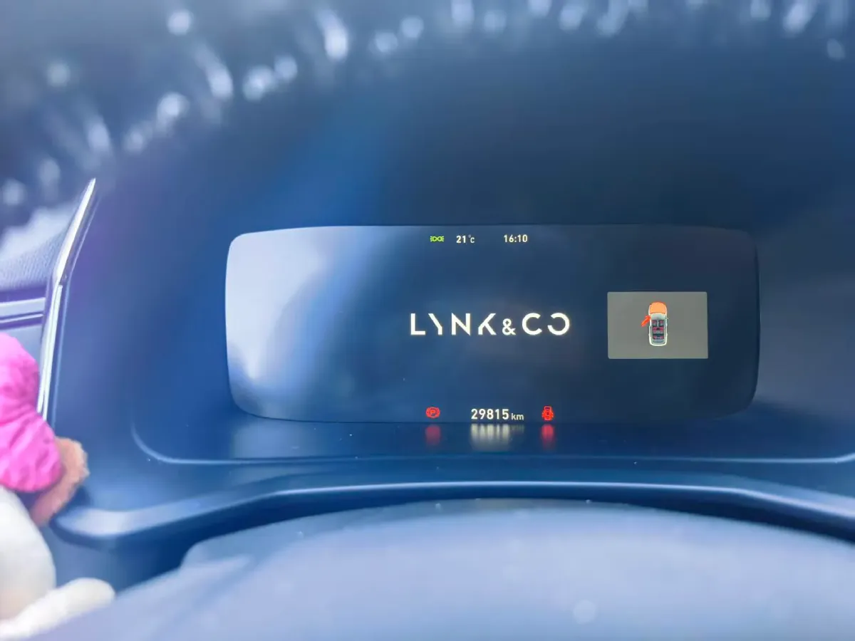 2023 LYNK&CO 06 1.5T 181HP L4 7DCT,autocango,china used car exporter,china ev exporter,chinese used car exporter,chinese used ev exporter